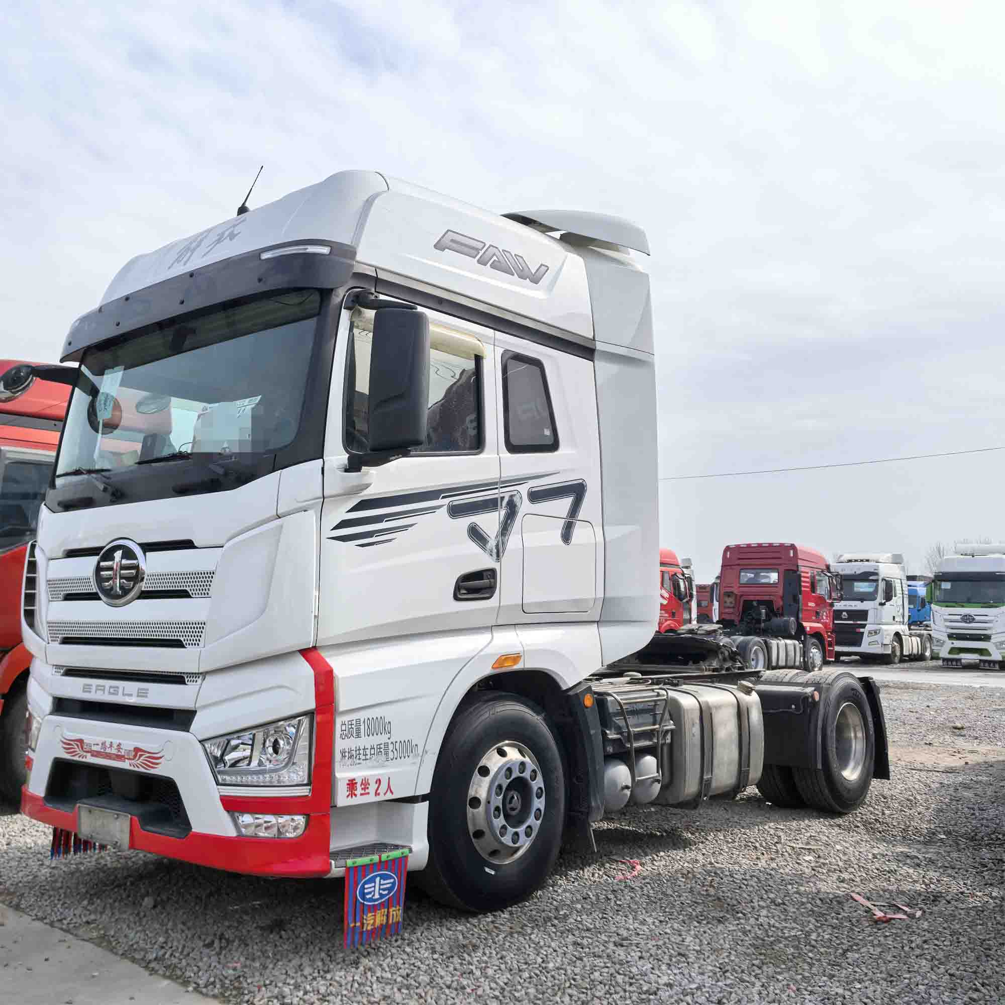 FAW usou caminhão de trator 4x2 J7